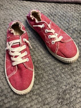 Tommy Bahama red Canvas Lace-Up Slip on Sneakers